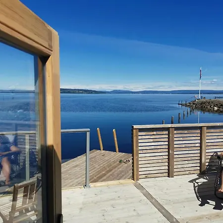 Idylliske Evjua Ved Mjosa Campsite