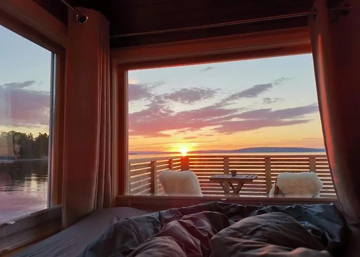 Idylliske Evjua Ved Mjosa * Skreia