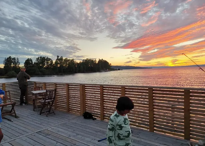 Idylliske Evjua Ved Mjosa Parque de Campismo