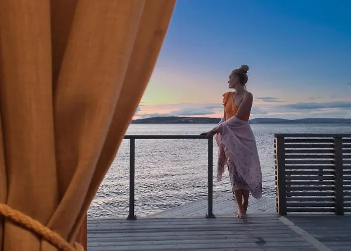 Campingplads Idylliske Evjua Ved Mjosa Skreia