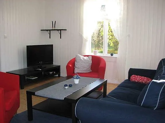 Idylliske Evjua Ved Mjosa * Skreia