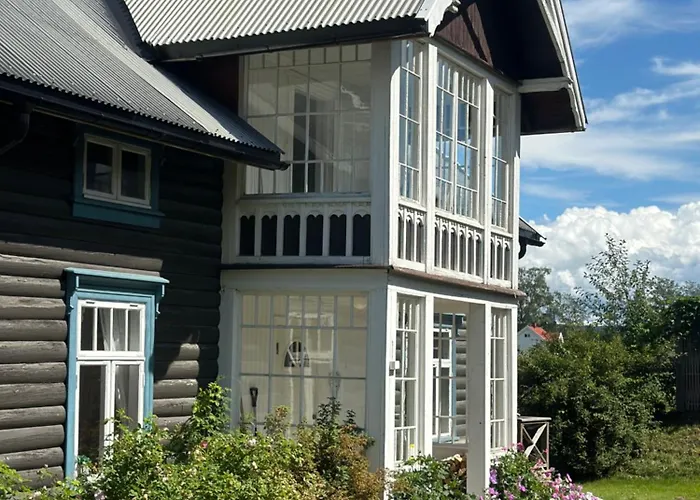 Idylliske Evjua Ved Mjosa * Skreia