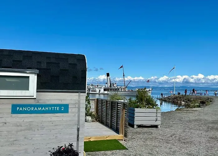 Idylliske Evjua Ved Mjosa Camping